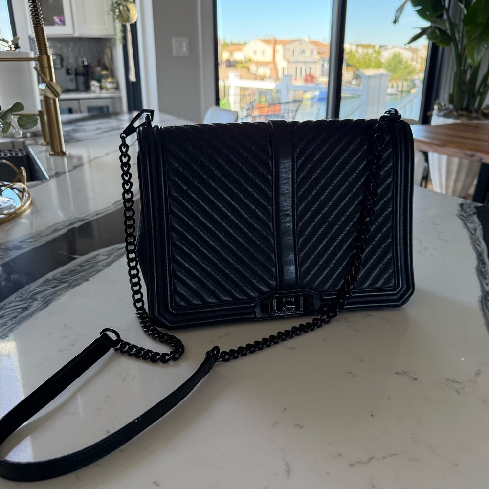 Elegant Black Quilted Shoulder Bag